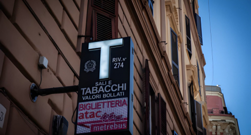 Viaggio all'interno dei sacchetti di nicotina: composizione, effetti e falsi miti